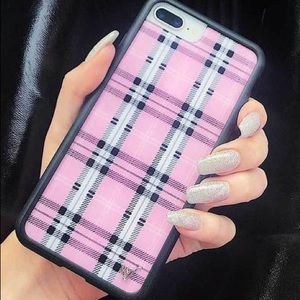 pink plaid iphone case🤍